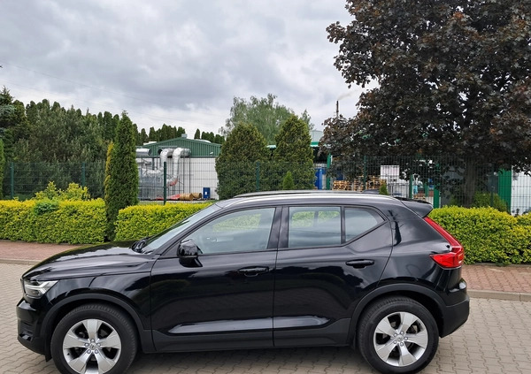 Volvo XC 40 cena 83900 przebieg: 197000, rok produkcji 2018 z Maków Podhalański małe 529